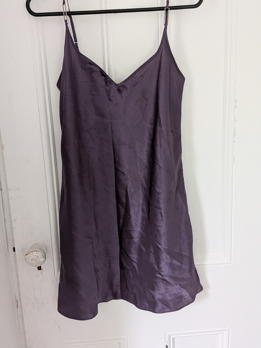La SENZA Satin V-Neck Chemise in Deep Purple